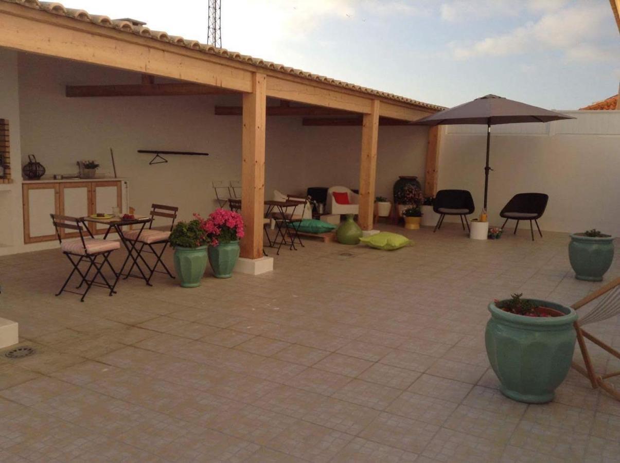 White Guest House بينيش المظهر الخارجي الصورة