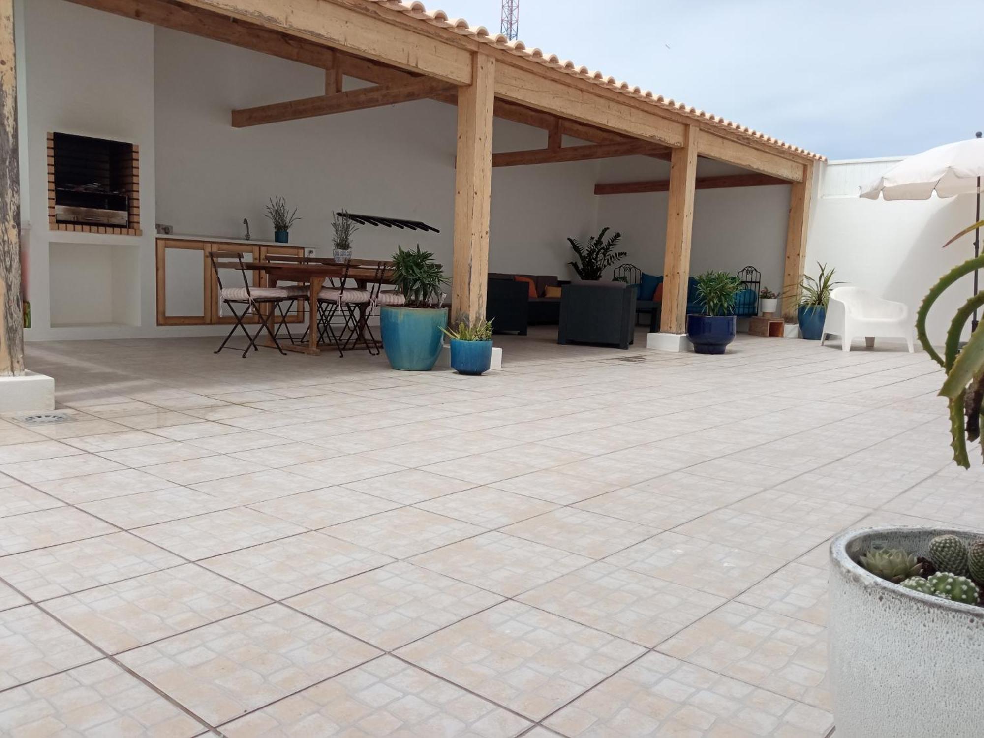 White Guest House بينيش المظهر الخارجي الصورة