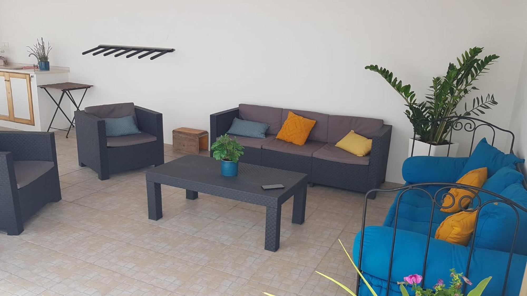 White Guest House بينيش المظهر الخارجي الصورة